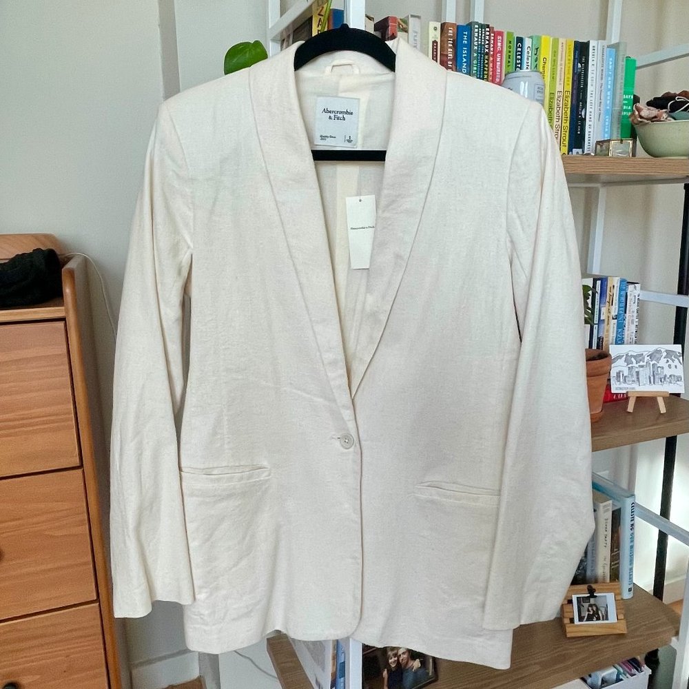 Abercrombie & Fitch White Linen Blazer - NWT - Size S